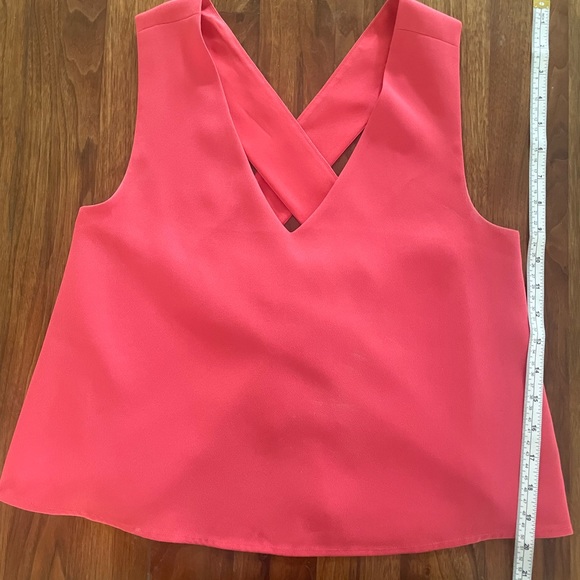 Club Monaco - Picture 5 of 5